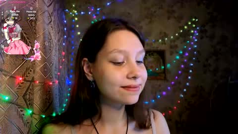 Mari  Simmons online show from January 12, 12:10 pm