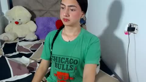 Snapshot of kammi_candy chatting on July 21, 2:25 am -- kammi -- online show from July 21, 2:25 am