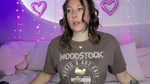 Snapshot of kamrynmarie69 chatting on April 19, 7:38 pm kamrynmarie69 online show from April 19, 7:38 pm