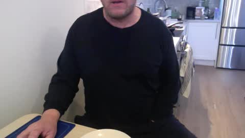 Snapshot of kanadians chatting on April 8, 1:55 pm Cam with Me Vixens DM me online show from April 8, 1:55 pm