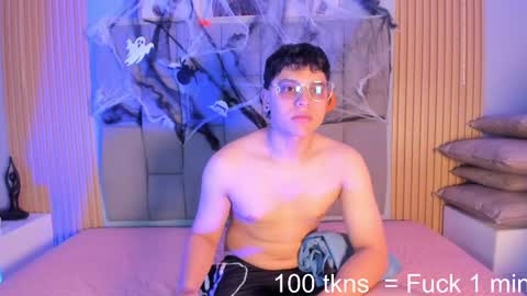 kandyfrees online show from November 1, 7:27 pm