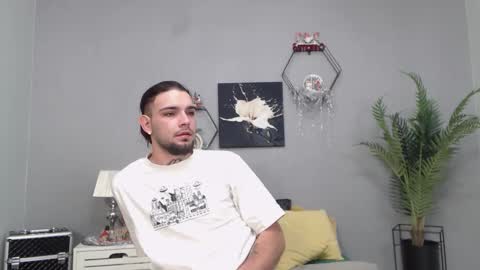 Kane online show from December 14, 7:18 pm