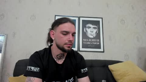 Snapshot of kanehunter chatting on May 5, 11:35 pm Kane online show from May 5, 11:35 pm