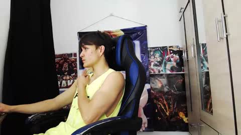 andres online show from December 1, 12:43 pm