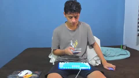 Snapshot of kanterfun chatting on December 4, 1:20 pm KAN online show from December 4, 1:20 pm