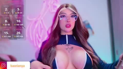 Kaori online show from February 19, 11:45 pm