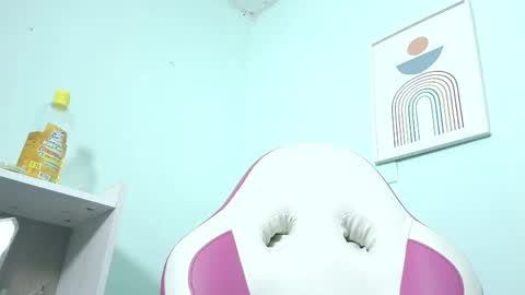 Snapshot of kaory_azumi chatting on May 27, 7:11 pm kaory_azumi online show from May 27, 7:11 pm