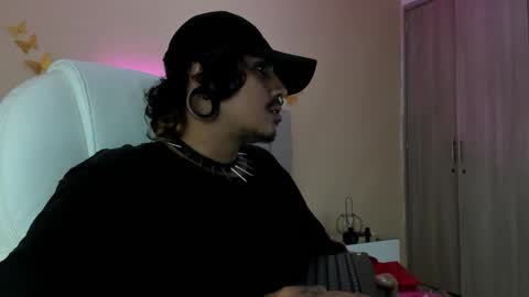 Snapshot of kaoz_23_ chatting on October 20, 2:45 am KaoZ  Goeth online show from October 20, 2:45 am