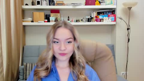 Snapshot of kara_smith_ chatting on January 29, 12:12 am Kara. Off from 15th till 24th of December online show from January 29, 12:12 am