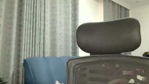 Snapshot of karalyn1 chatting on May 27, 7:38 am karalyn1 online show from May 27, 7:38 am