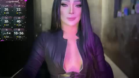 Snapshot of kardeyfynes chatting on October 9, 8:12 am MARIA online show from October 9, 8:12 am