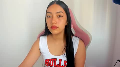Snapshot of karely_sweet_ chatting on June 10, 1:54 pm karely_sweet_ online show from June 10, 1:54 pm