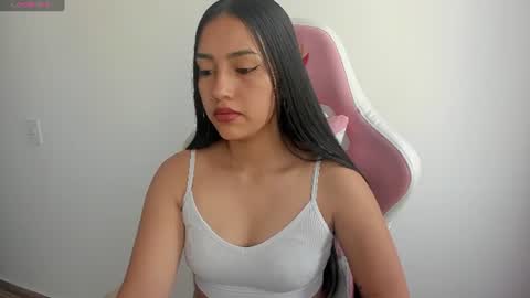 Snapshot of karely_sweet_ chatting on June 13, 12:58 pm karely_sweet_ online show from June 13, 12:58 pm