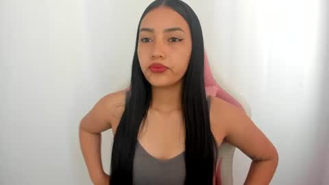 Snapshot of karely_sweet_ chatting on June 15, 2:19 pm karely_sweet_ online show from June 15, 2:19 pm