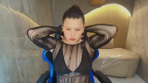 Karen  online show from April 8, 5:07 am