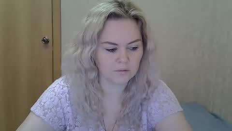 karennelsonx online show from February 9, 10:52 am