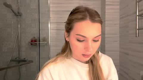 Snapshot of karibukrim chatting on March 2, 7:15 am Kessy online show from March 2, 7:15 am