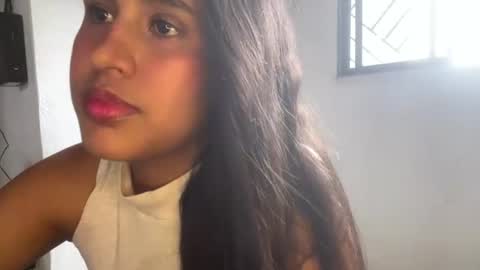 Snapshot of kariina_candy chatting on June 18, 8:57 pm kariina candy and fox online show from June 18, 8:57 pm
