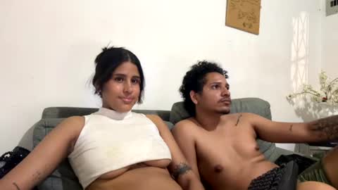 Snapshot of kariina_candy chatting on July 11, 3:31 am kariina candy and fox online show from July 11, 3:31 am