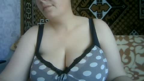 Snapshot of karilina_hi chatting on May 23, 8:51 am Karilina Hi online show from May 23, 8:51 am