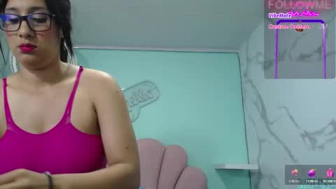 Snapshot of karime_sexygirl chatting on February 5, 12:06 pm Karime online show from February 5, 12:06 pm