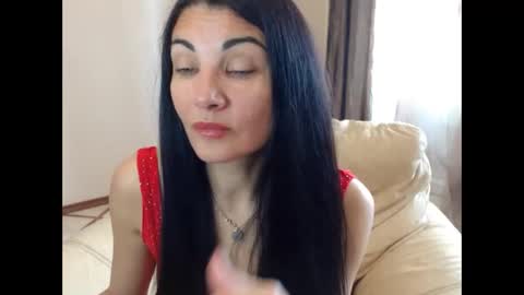Snapshot of karina8571 chatting on May 11, 8:31 am Karina online show from May 11, 8:31 am