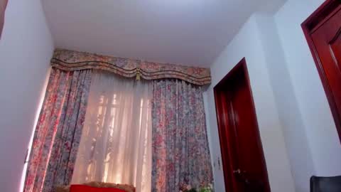 Snapshot of karina_2205 chatting on February 10, 4:36 pm Karina online show from February 10, 4:36 pm