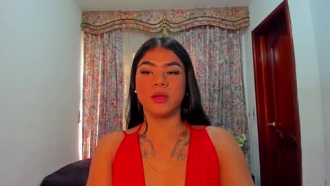 Snapshot of karina_2205 chatting on February 12, 4:55 pm Karina online show from February 12, 4:55 pm