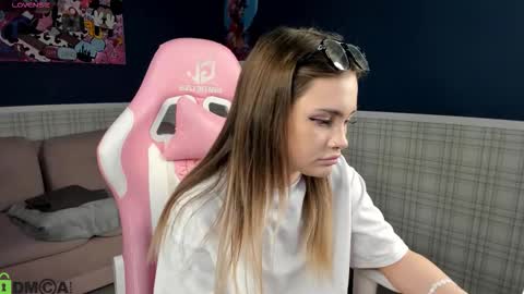 karina_broks online show from October 9, 9:07 am