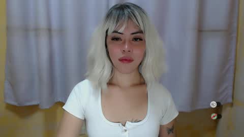 Snapshot of karina_fuckdoll chatting on December 28, 3:26 pm I AM BELLE online show from December 28, 3:26 pm