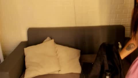 Kari online show from January 18, 11:47 am