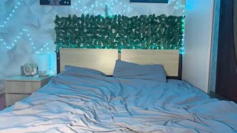 Snapshot of karina_vibe chatting on February 16, 1:40 pm Karina online show from February 16, 1:40 pm