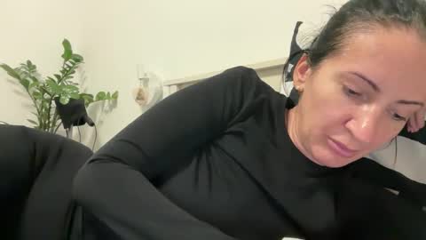 Karina online show from February 1, 3:54 pm