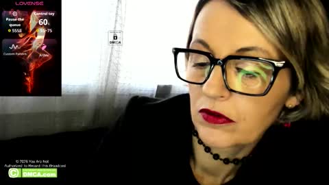 Snapshot of karinabrando chatting on February 5, 10:20 am karinabrando online show from February 5, 10:20 am