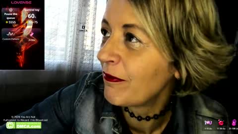 Snapshot of karinabrando chatting on February 6, 9:01 am karinabrando online show from February 6, 9:01 am