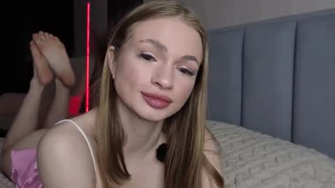 Snapshot of karinchik544 chatting on April 27, 11:52 am karinchik544 online show from April 27, 11:52 am