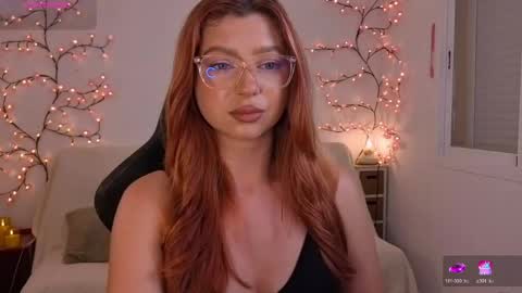Snapshot of karinchik_ chatting on May 25, 8:37 pm Karina online show from May 25, 8:37 pm
