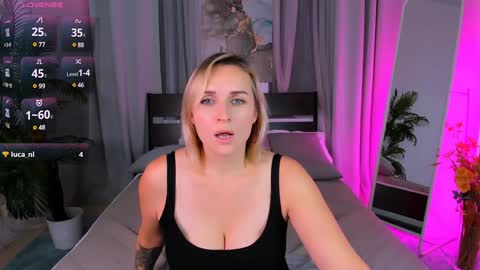 Karina  online show from December 8, 9:19 pm