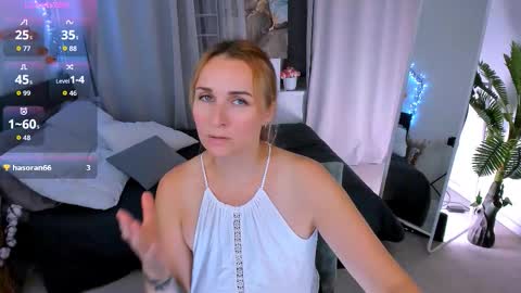 Karina  online show from October 22, 9:14 pm