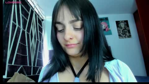 Snapshot of karinna__raven chatting on May 3, 10:16 pm KARINNA RAVEN online show from May 3, 10:16 pm