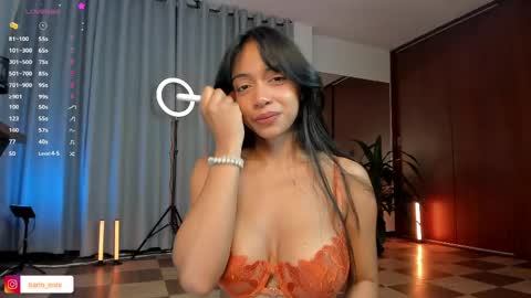 Snapshot of karinnixx chatting on May 31, 8:10 pm Karin online show from May 31, 8:10 pm