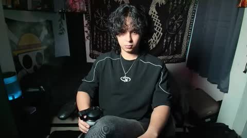 Snapshot of kariozzz chatting on January 16, 5:50 pm call me kai 3 online show from January 16, 5:50 pm