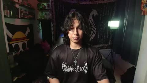 Snapshot of kariozzz chatting on February 25, 9:02 pm call me kai 3 online show from February 25, 9:02 pm