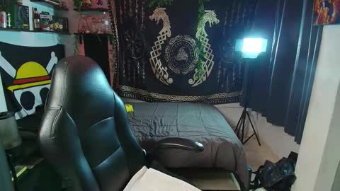 Snapshot of kariozzz chatting on March 1, 7:16 pm call me kai 3 online show from March 1, 7:16 pm