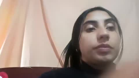 Snapshot of karitol22 chatting on July 22, 10:12 pm karitol22 online show from July 22, 10:12 pm