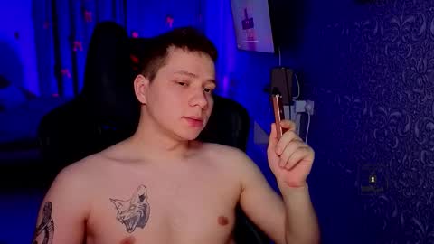 Snapshot of karl_night_ chatting on March 2, 5:42 pm karl night online show from March 2, 5:42 pm