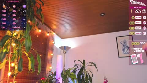 Snapshot of karla_bae chatting on February 3, 7:18 am Karla online show from February 3, 7:18 am