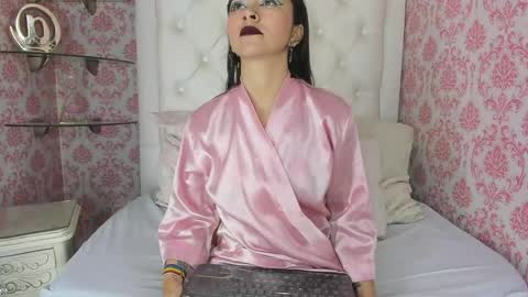 Snapshot of karla_crruz chatting on May 13, 9:22 pm karla_crruz online show from May 13, 9:22 pm