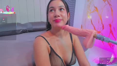 Snapshot of karla_cullen18 chatting on July 28, 7:39 pm Karla gutierrez online show from July 28, 7:39 pm