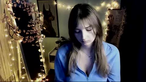 Karla online show from February 7, 1:26 pm